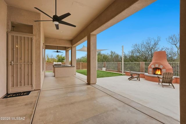 13675 N Napoli Way, Oro Valley, AZ 85755
