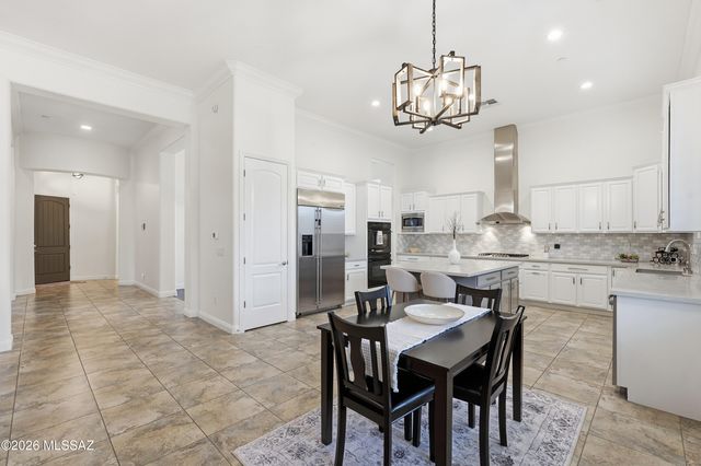 13675 N Napoli Way, Oro Valley, AZ 85755