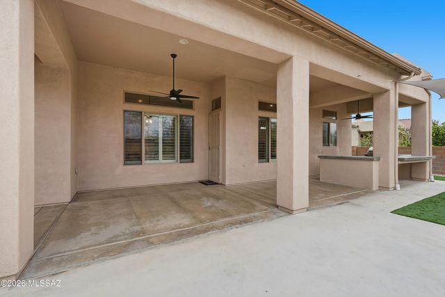 13675 N Napoli Way, Oro Valley, AZ 85755