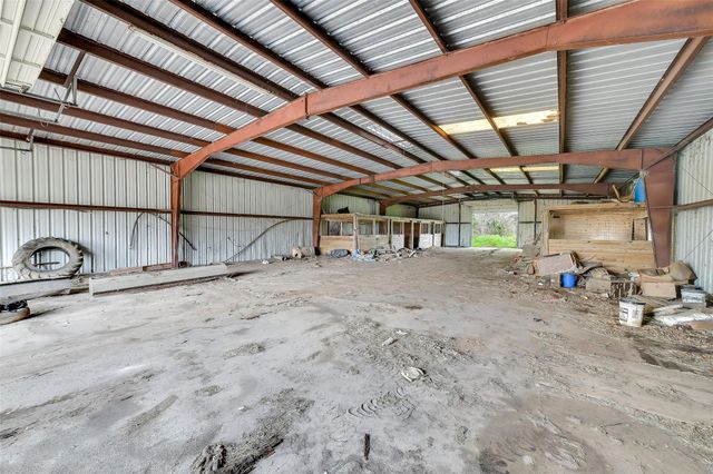 4918 Farmer Road, Alvin, TX 77511