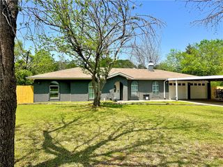 500 Ward Avenue E, Robinson, TX 76706