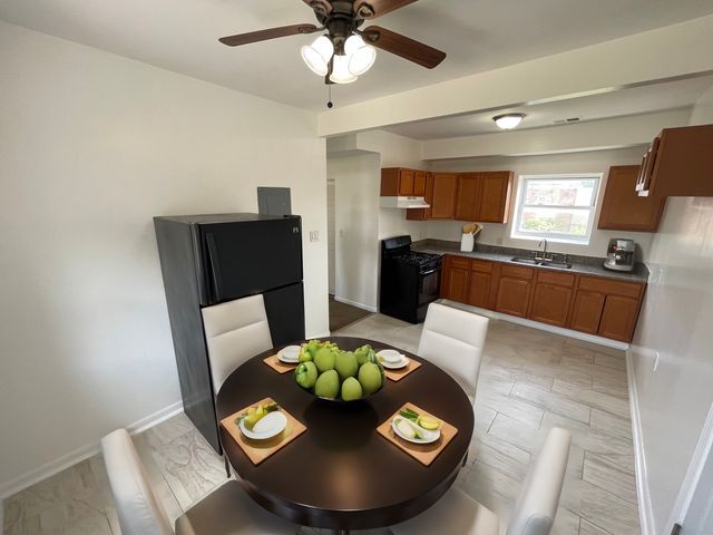 649 E Marquette Road 3, Chicago, IL 60637