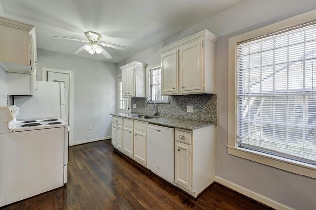 1748 Hawthorne Street B, Houston, TX 77098