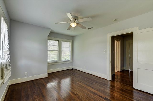 1748 Hawthorne Street B, Houston, TX 77098