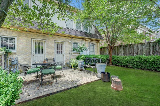 1748 Hawthorne Street B, Houston, TX 77098