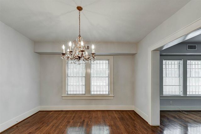 1748 Hawthorne Street B, Houston, TX 77098