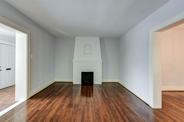 1748 Hawthorne Street B, Houston, TX 77098