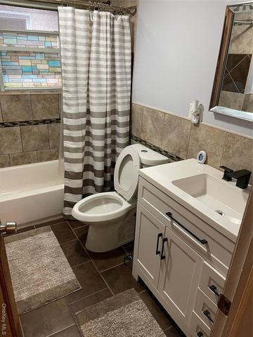 90-17 207th Street, Queens Village, NY 11428