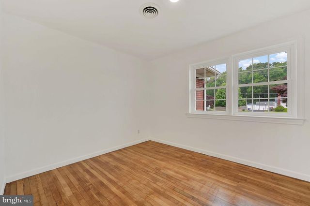 1546 FORREST AVE, Dover, DE 19904