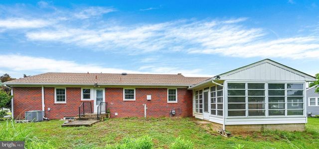 1546 FORREST AVE, Dover, DE 19904
