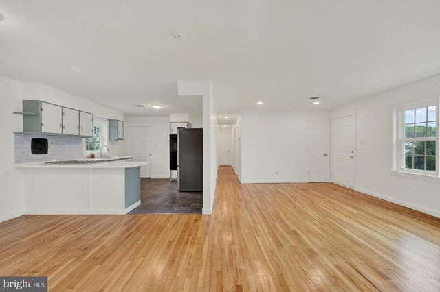 1546 FORREST AVE, Dover, DE 19904