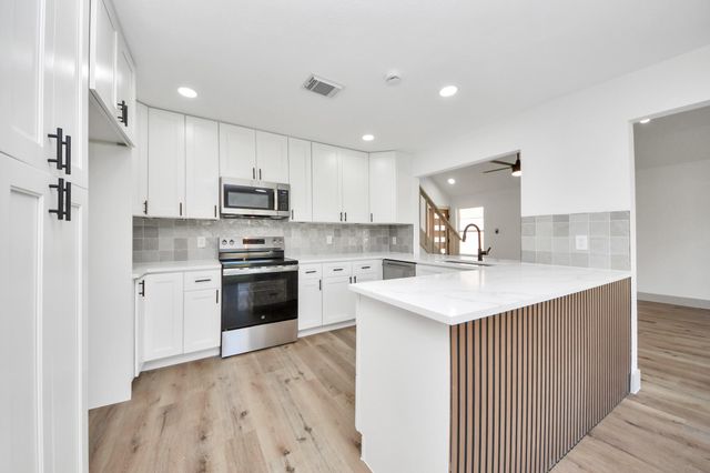 10510 White Fawn Drive, Houston, TX 77041