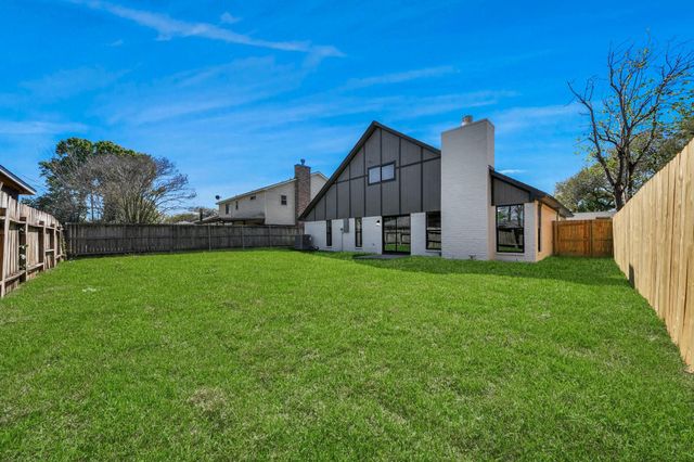 10510 White Fawn Drive, Houston, TX 77041