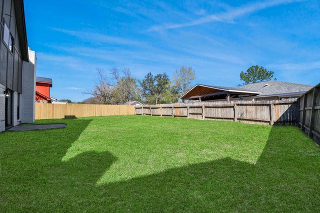 10510 White Fawn Drive, Houston, TX 77041