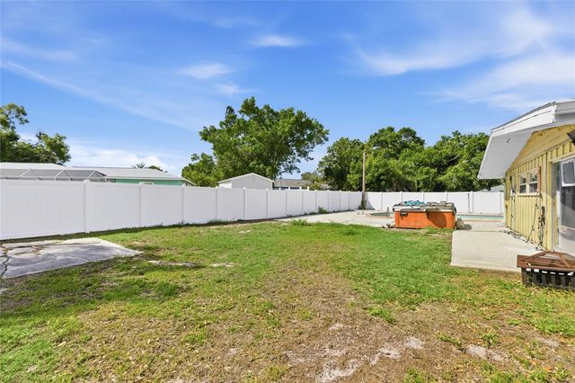 616 SAINT ANDREWS DRIVE, Sarasota, FL 34243
