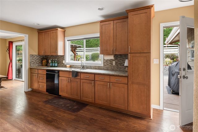 8807 Danforth Street NW, Gig Harbor, WA 98329