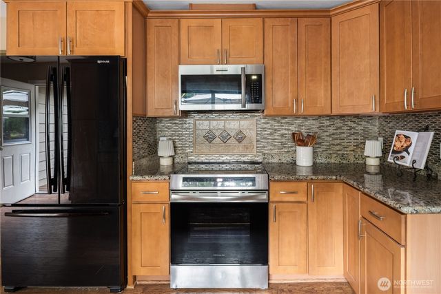 8807 Danforth Street NW, Gig Harbor, WA 98329