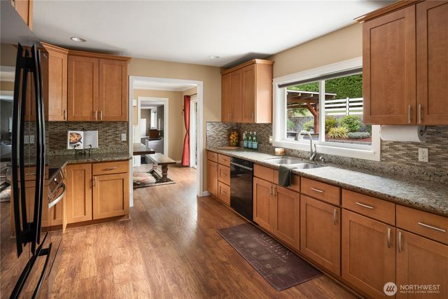 8807 Danforth Street NW, Gig Harbor, WA 98329
