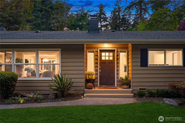 8807 Danforth Street NW, Gig Harbor, WA 98329