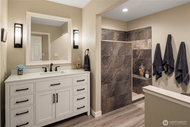 8807 Danforth Street NW, Gig Harbor, WA 98329
