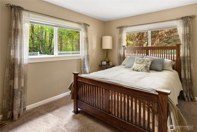 8807 Danforth Street NW, Gig Harbor, WA 98329