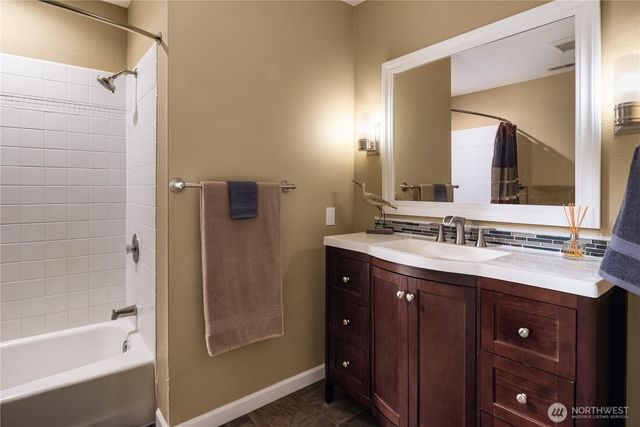 8807 Danforth Street NW, Gig Harbor, WA 98329