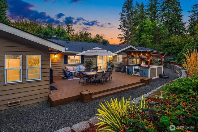 8807 Danforth Street NW, Gig Harbor, WA 98329