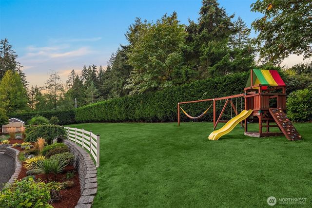 8807 Danforth Street NW, Gig Harbor, WA 98329