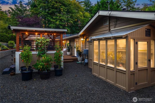 8807 Danforth Street NW, Gig Harbor, WA 98329