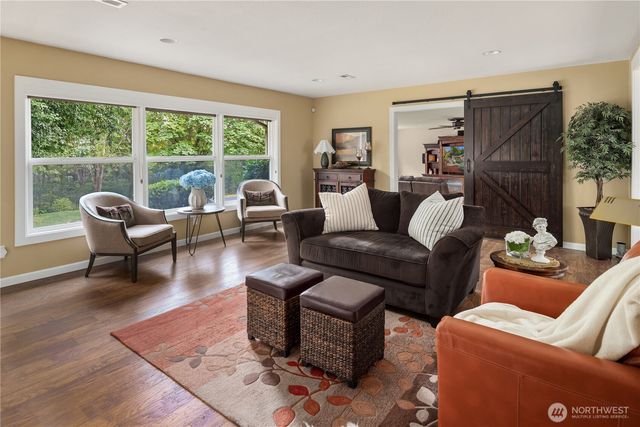 8807 Danforth Street NW, Gig Harbor, WA 98329