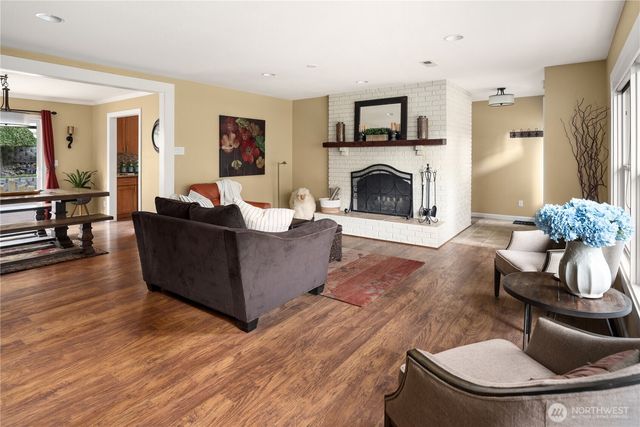 8807 Danforth Street NW, Gig Harbor, WA 98329