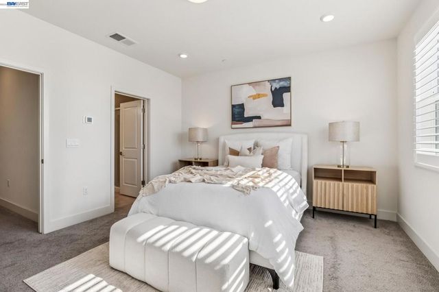 28957 Ashwell Ave, Hayward, CA 94544