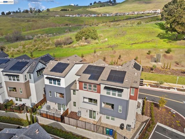 28957 Ashwell Ave, Hayward, CA 94544