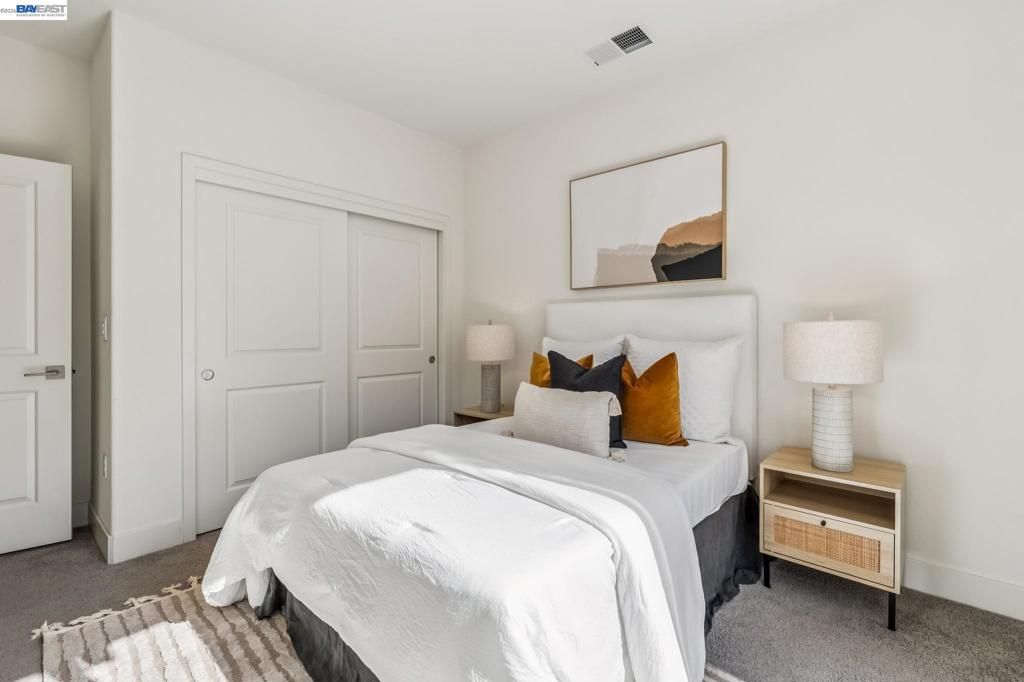 Image 47 of property listing at 28957 Ashwell Ave, Hayward, CA 94544