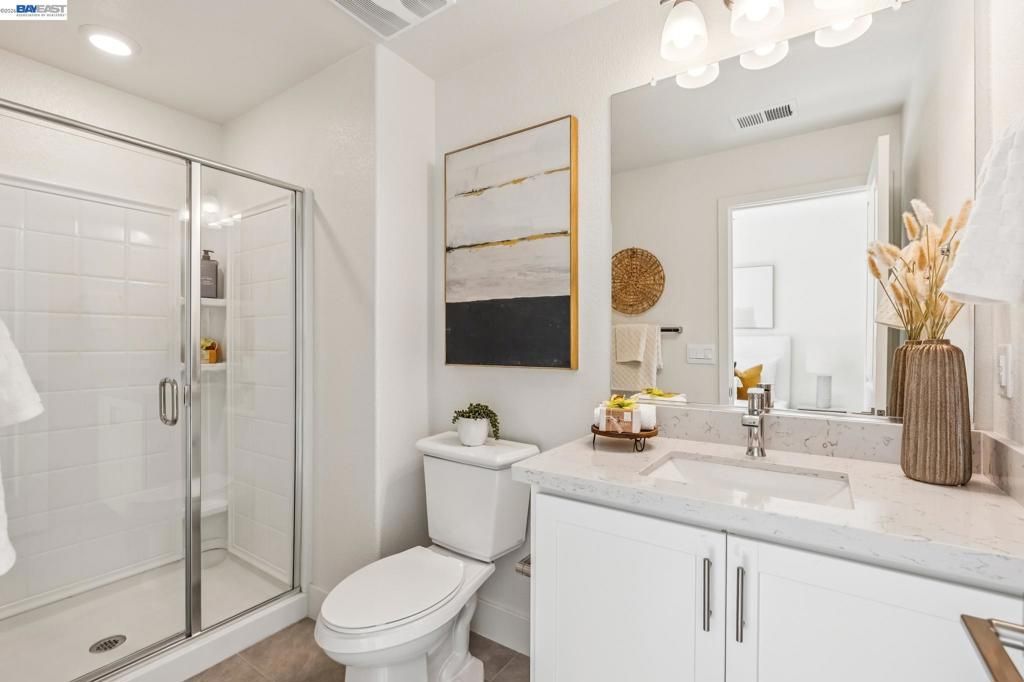 Image 48 of property listing at 28957 Ashwell Ave, Hayward, CA 94544