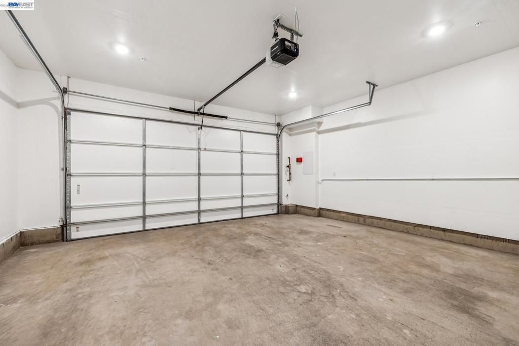 Image 51 of property listing at 28957 Ashwell Ave, Hayward, CA 94544