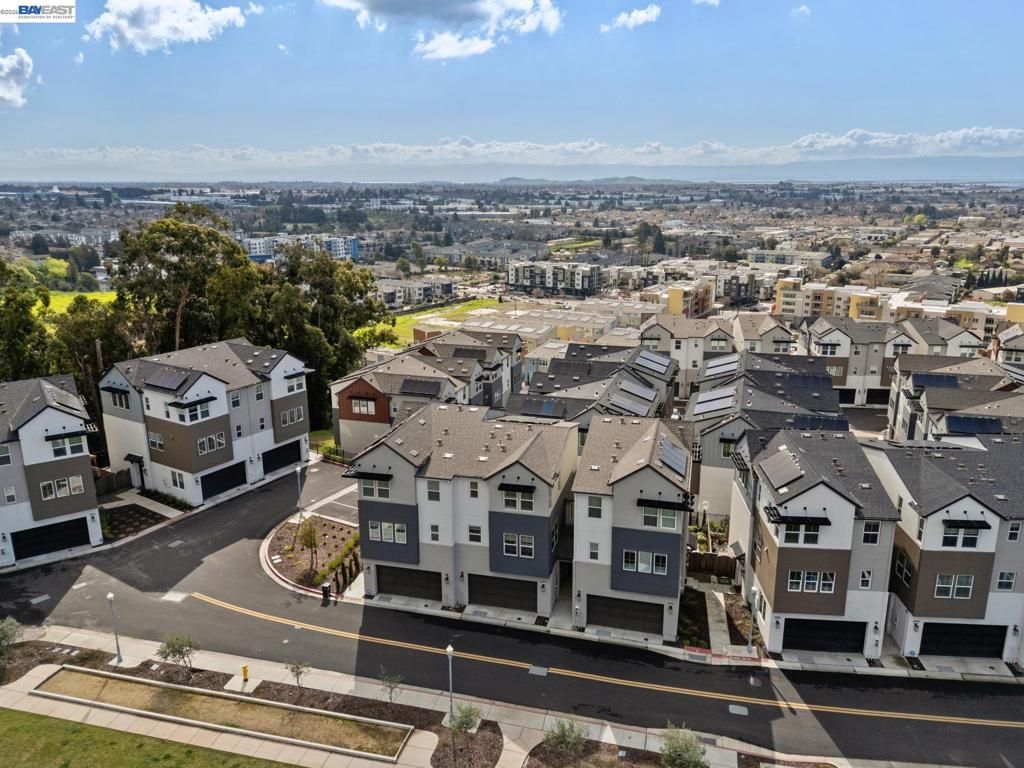 Image 53 of property listing at 28957 Ashwell Ave, Hayward, CA 94544