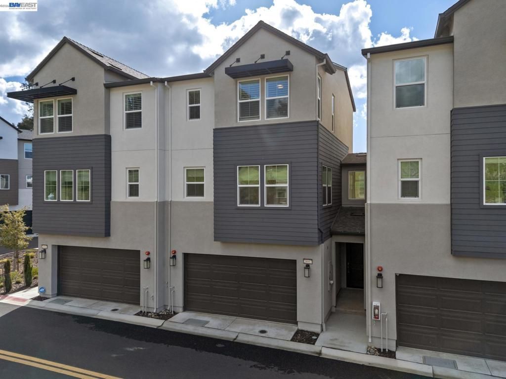 Image 59 of property listing at 28957 Ashwell Ave, Hayward, CA 94544