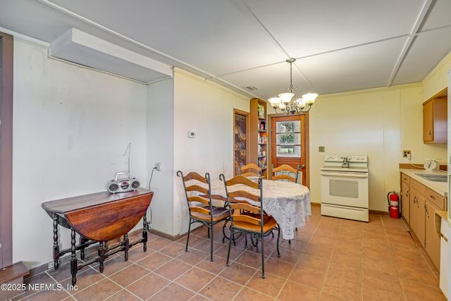 104 CARTER-WHITTAKER Lane, Pomona Park, FL 32181