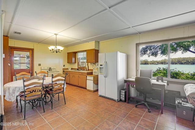 104 CARTER-WHITTAKER Lane, Pomona Park, FL 32181