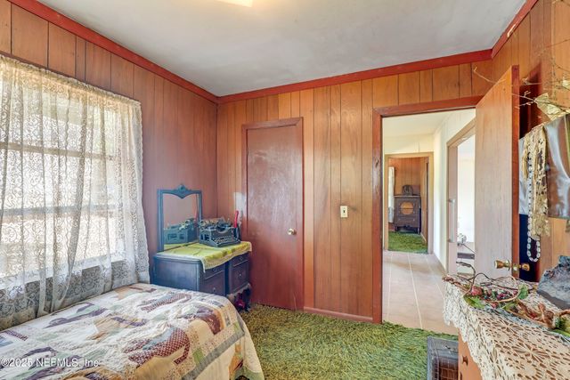 104 CARTER-WHITTAKER Lane, Pomona Park, FL 32181