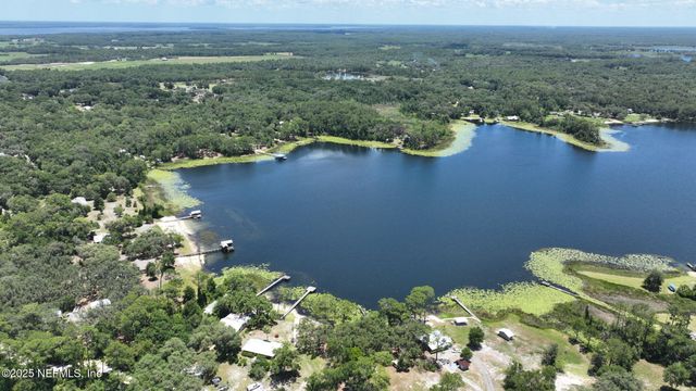 104 CARTER-WHITTAKER Lane, Pomona Park, FL 32181