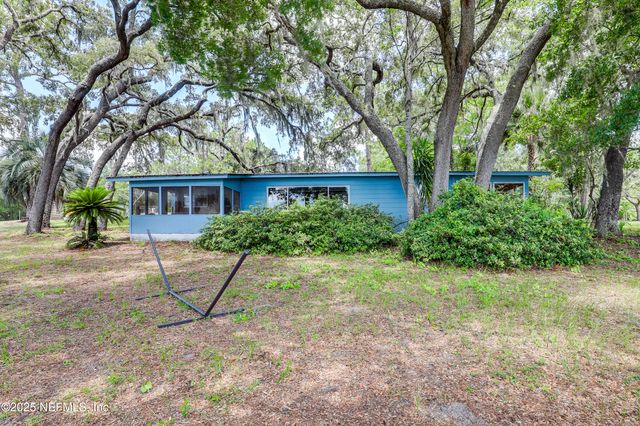 104 CARTER-WHITTAKER Lane, Pomona Park, FL 32181