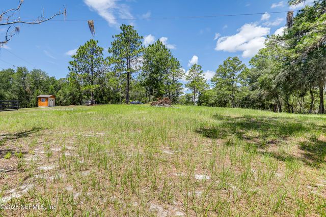 104 CARTER-WHITTAKER Lane, Pomona Park, FL 32181