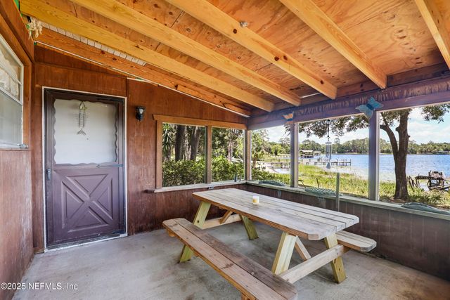 104 CARTER-WHITTAKER Lane, Pomona Park, FL 32181