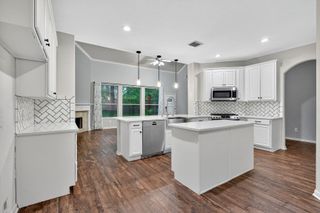 26 Ebony Oaks Place, The Woodlands, TX 77382