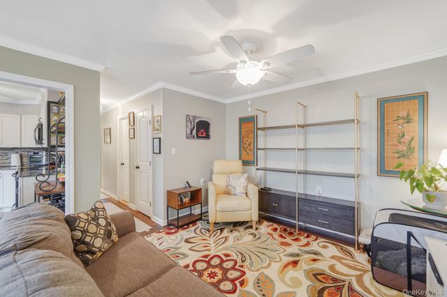 40 W 4th St 103, Patchogue, NY 11772