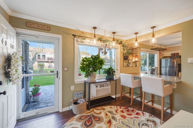40 W 4th St 103, Patchogue, NY 11772