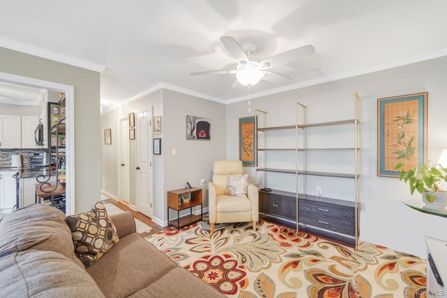 40 W 4th St 103, Patchogue, NY 11772