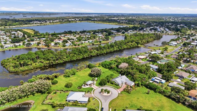 108 Snowy Egret Way, Sebastian, FL 32958